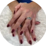 Gelnagels met een natuurlijke, verzorgde afwerking